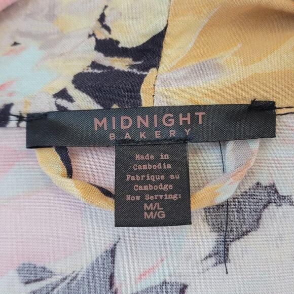 Floral Robe - Picture 3 of 9